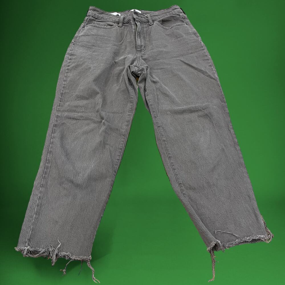 Universal Threads Baggie Jeans Distress Size 8/29R Frayed Skater Streetwear 90s